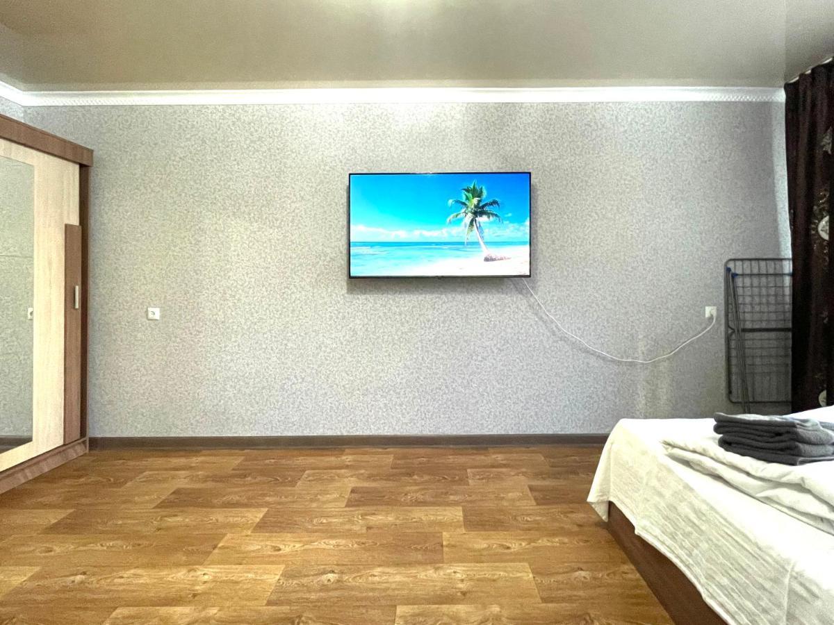 Абая 68 Квартира В Центре, 4 Спальных Места Kızılyar Dış mekan fotoğraf