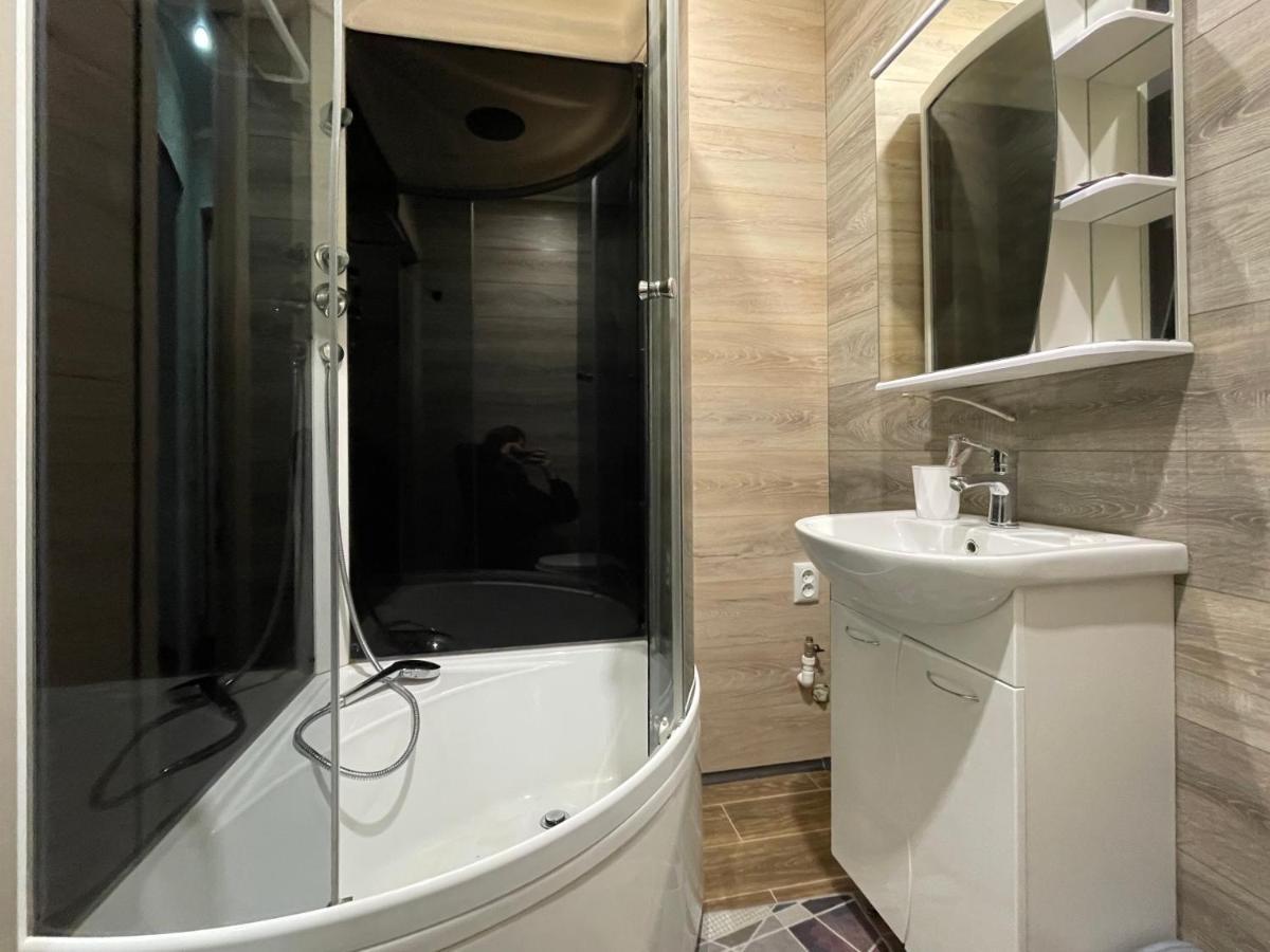 Абая 68 Квартира В Центре, 4 Спальных Места Kızılyar Dış mekan fotoğraf